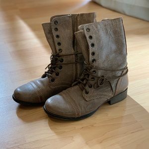 Steve Madden - Zip up Boots